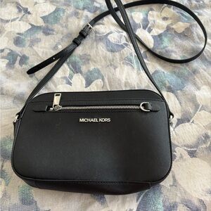 Michael Kors Elegant Black Crossbody Bag